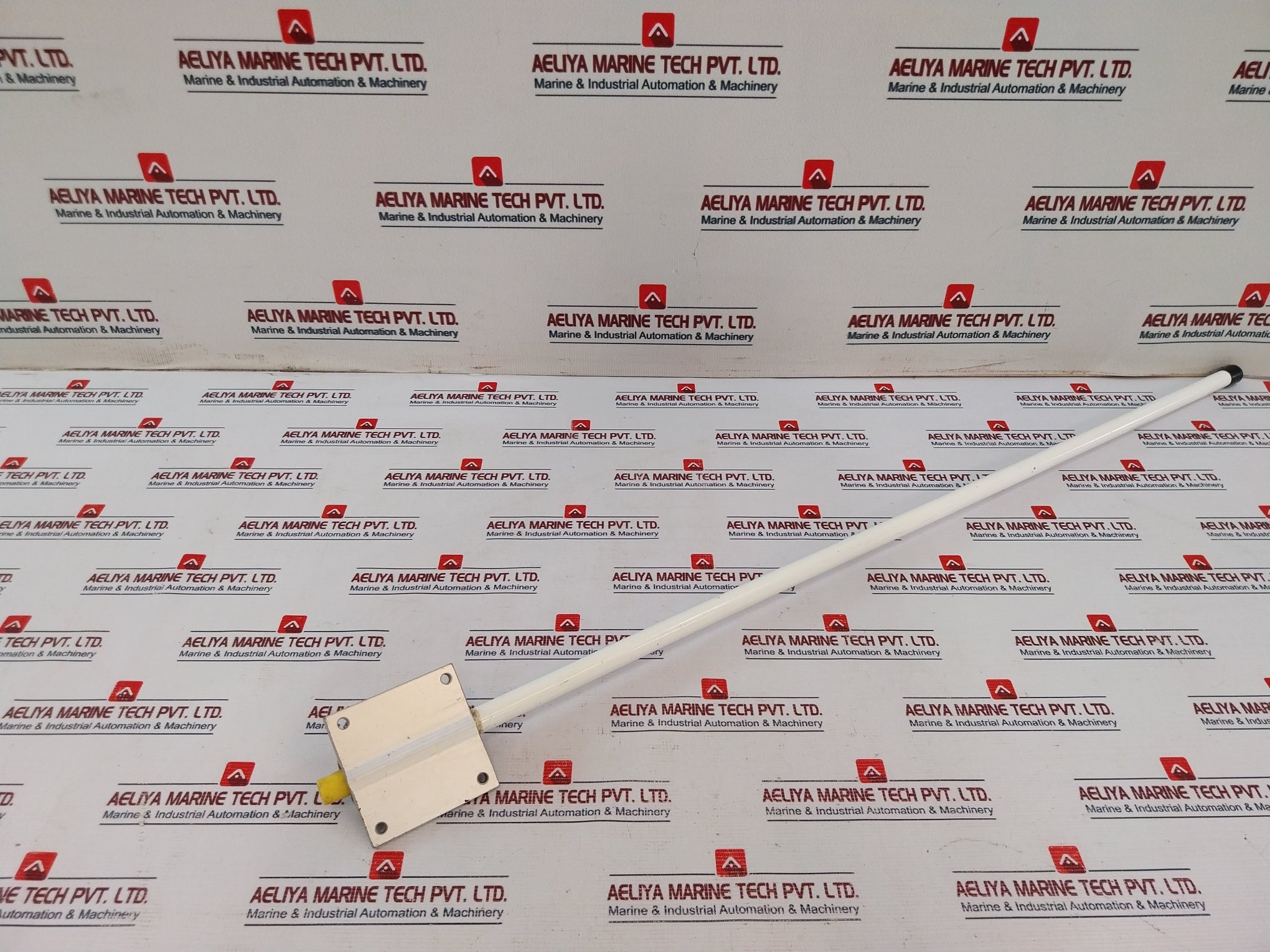 Comrod Ar 10 A/Mf Antenna