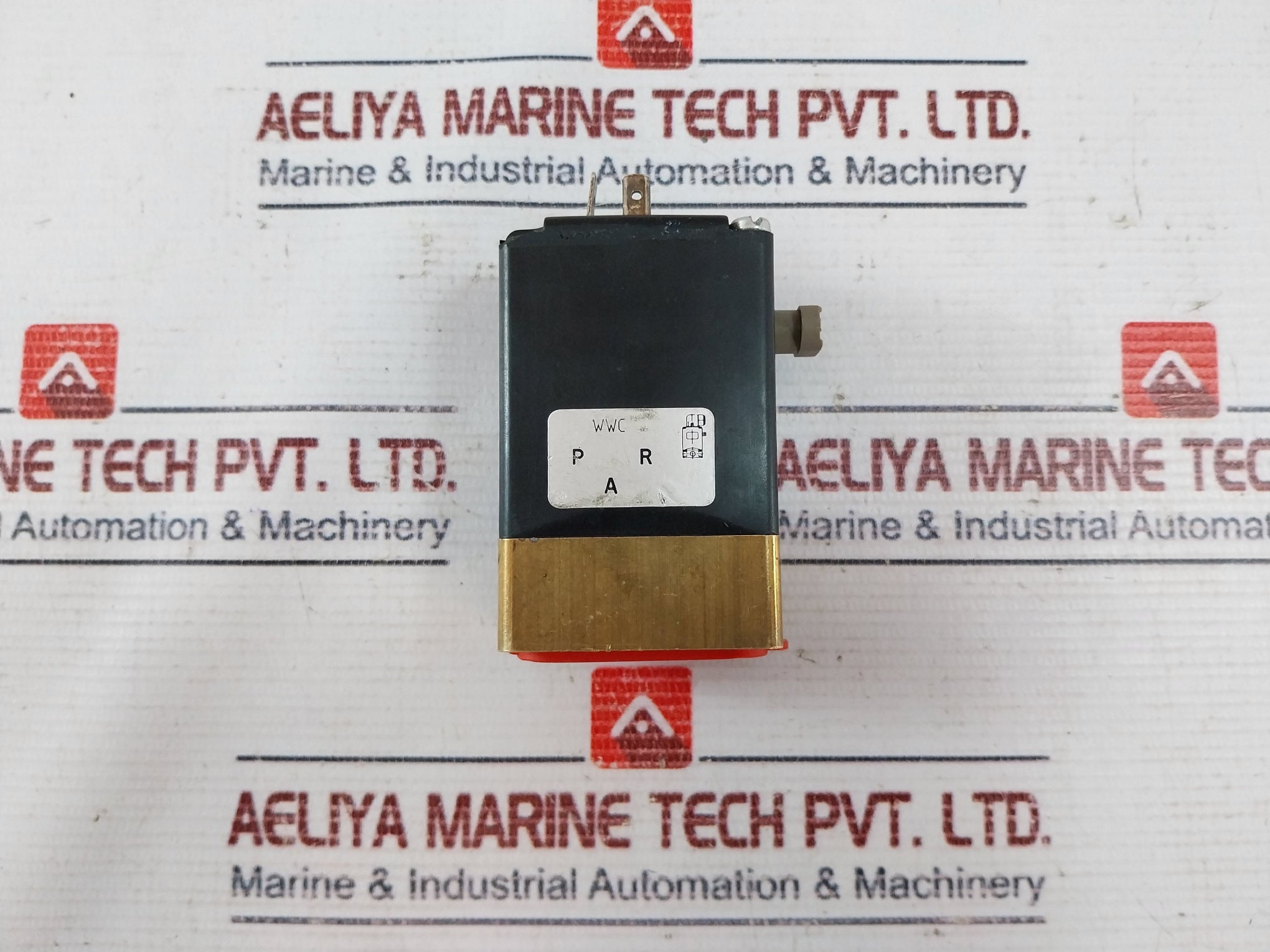 Burkert 0331 C 5/64 Fkm Br Solenoid Valve 240V 60Hz 8W