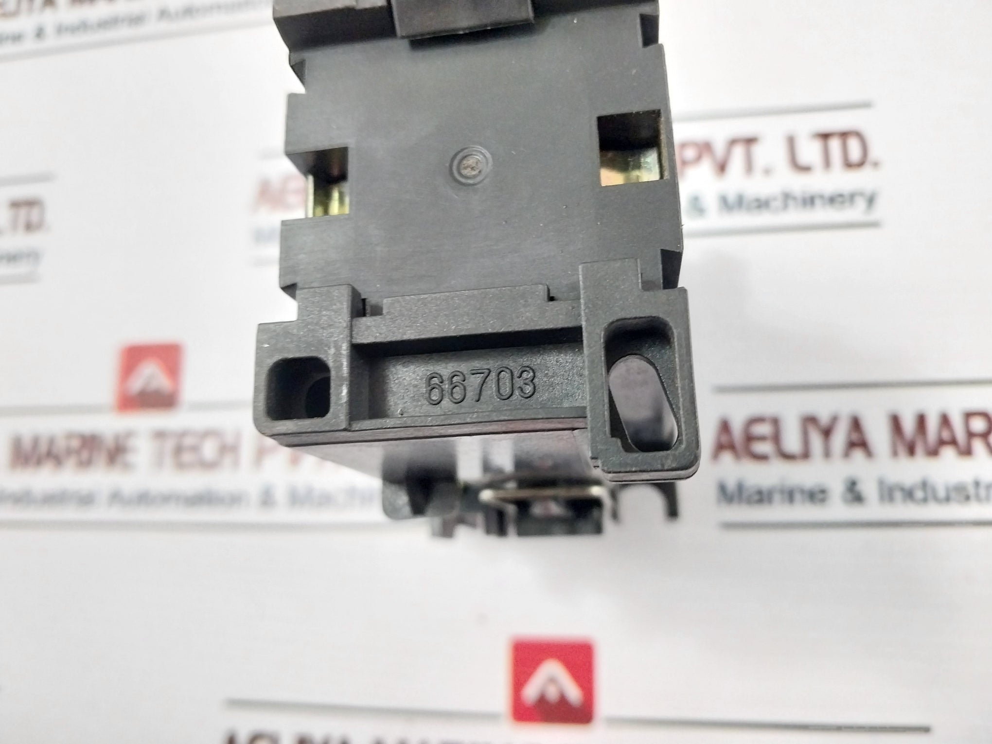 Hyundai Hmc10 Ac Electro Magnetic Contactor 25A