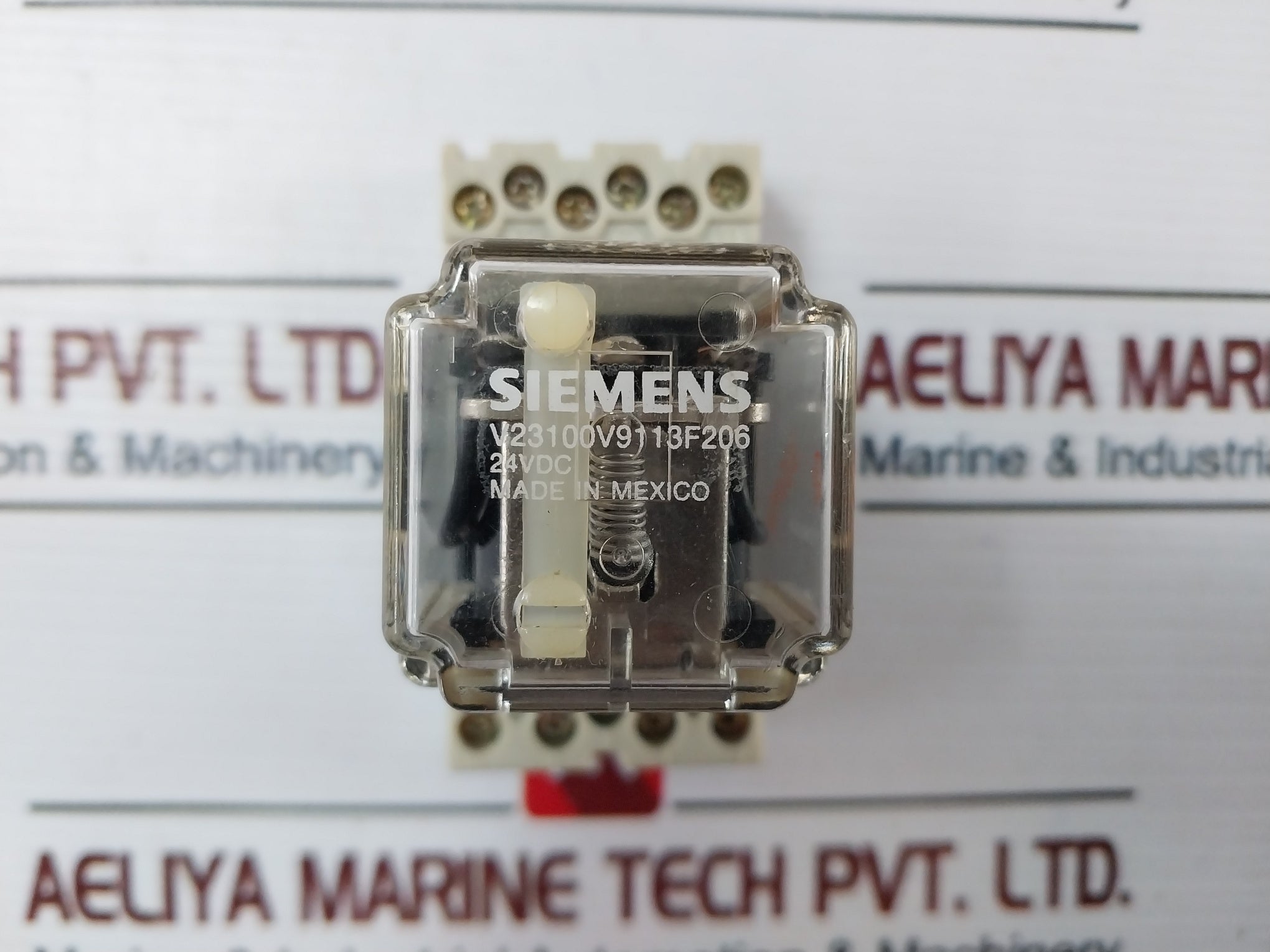 Siemens V23100V9113F206 Plug-in Relay With Base 10A 250V