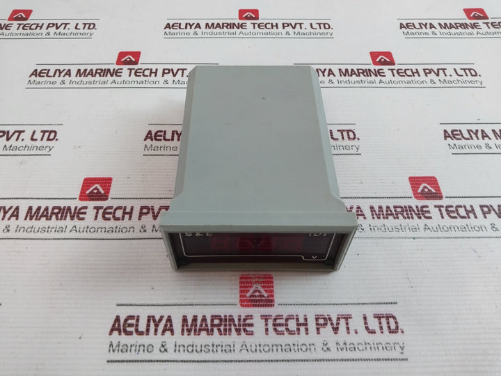 S & E Idt-36Ca Digital Voltmeter