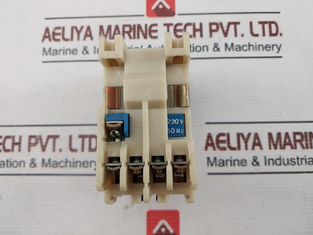 Пм12-010100 Ухл 4б Contactor 220V 50Hz