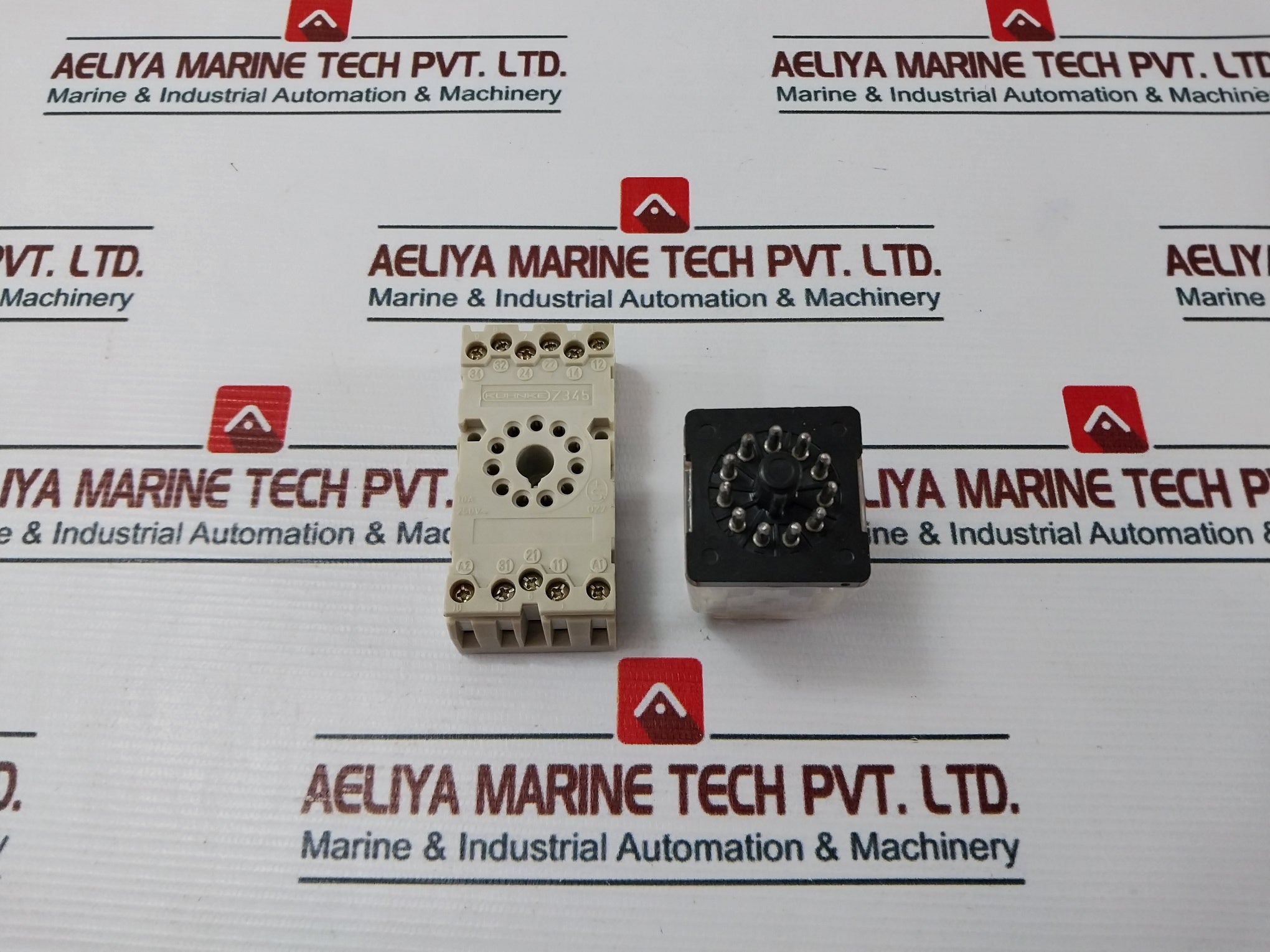 Siemens V23100V9113F206 Plug-in Relay With Base 10A 250V