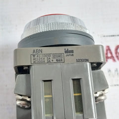Idec Abn111-r Push Button Switch 41-10650 Ac125V 5A Ac300V 3A