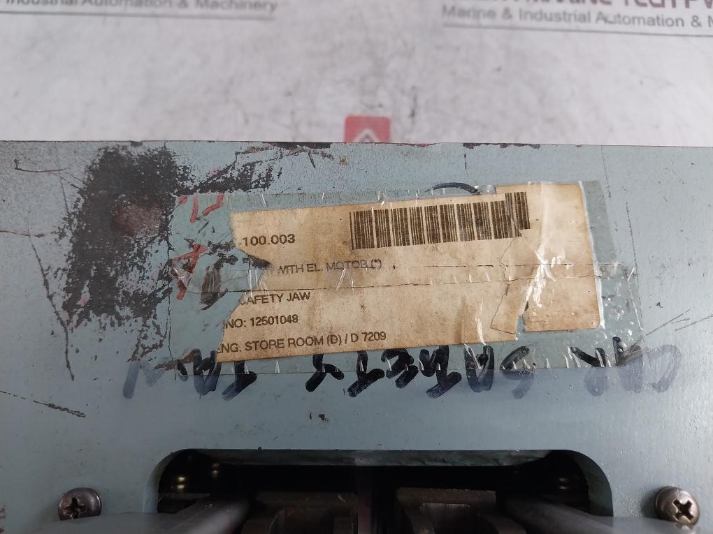 12501048 Car Safety Jaw For Elevator With Electric Motor 9904-062 Dk9906063