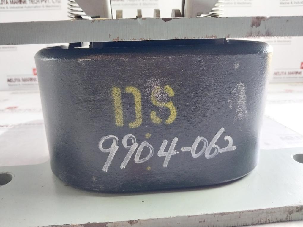 12501048 Car Safety Jaw For Elevator With Electric Motor 9904-062 Dk9906063