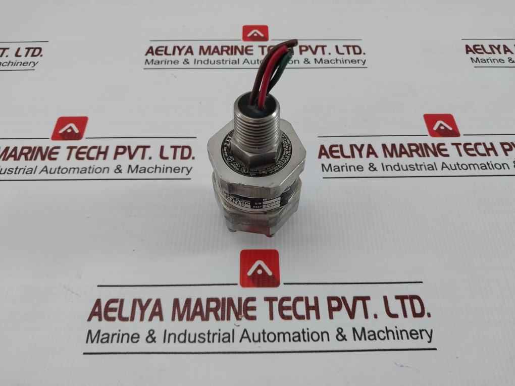 130P44C6 B 1000 Psig Adjustable Pressure Switch Brand Itt