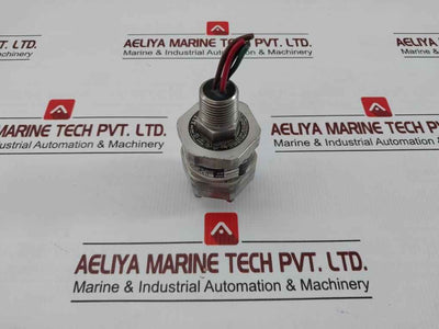 130P44C6 B 1000 Psig Adjustable Pressure Switch Brand Itt