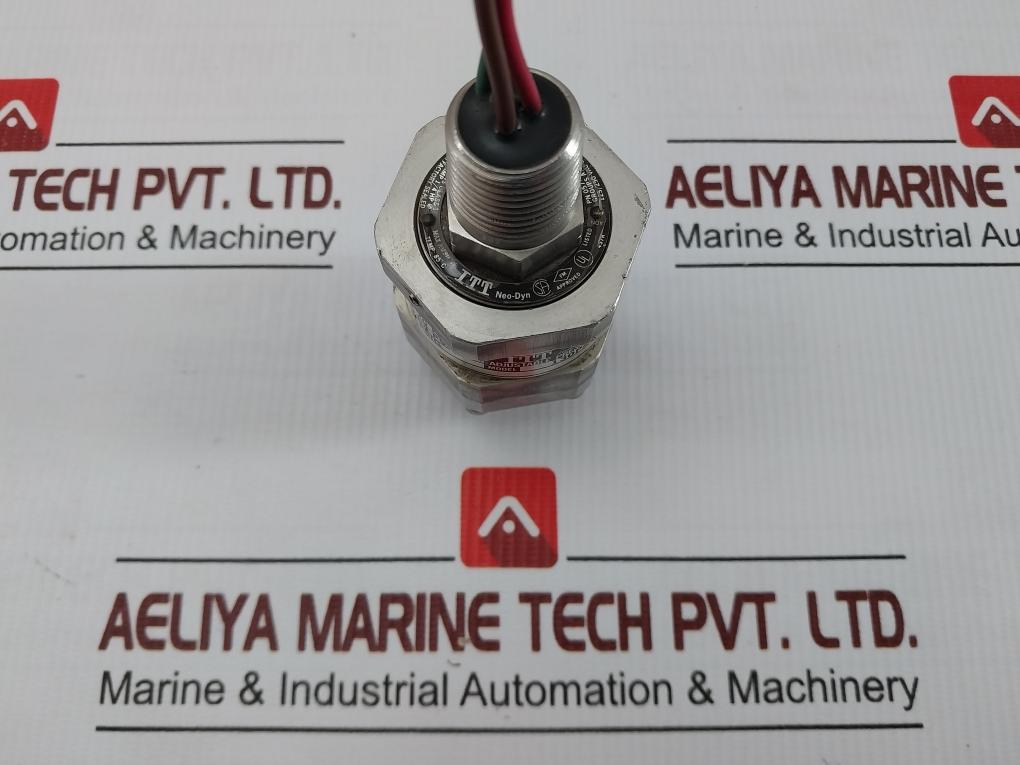130P44C6 B 1000 Psig Adjustable Pressure Switch Brand Itt