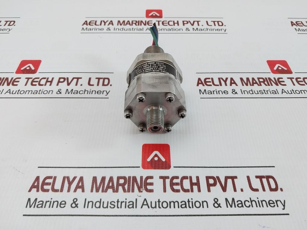 130P44C6 B 1000 Psig Adjustable Pressure Switch Brand Itt
