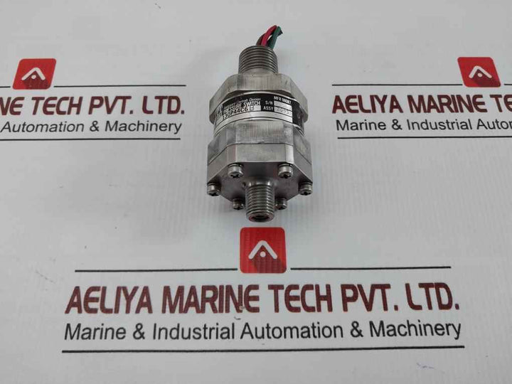 130P44C6 B 1000 Psig Adjustable Pressure Switch Brand Itt