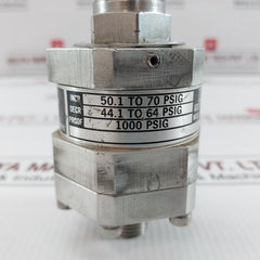 130P44C6 B 1000 Psig Adjustable Pressure Switch Brand Itt