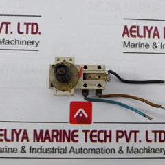 143171 Panel Mount Thermostat 16/250 10-50 C