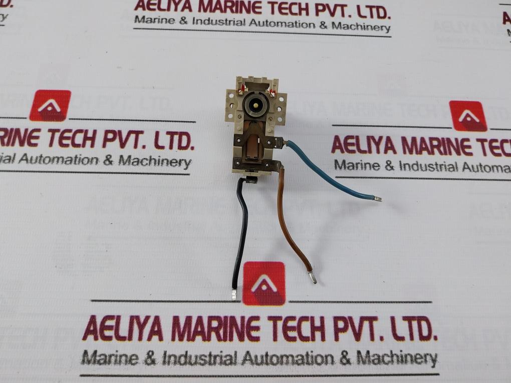 143171 Panel Mount Thermostat 16/250 10-50 C