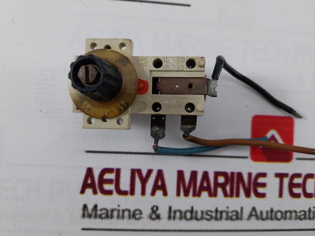 143171 Panel Mount Thermostat 16/250 10-50 C