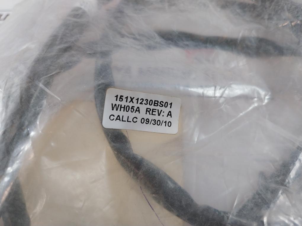 151X1230Bs01Wh05 White 87In Shunt Grid Ae Wire Cable Assembly Rev: A