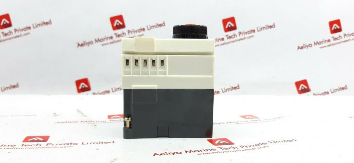 Telemecanique ca2-fr 141 200v50hz 208v60hz relay