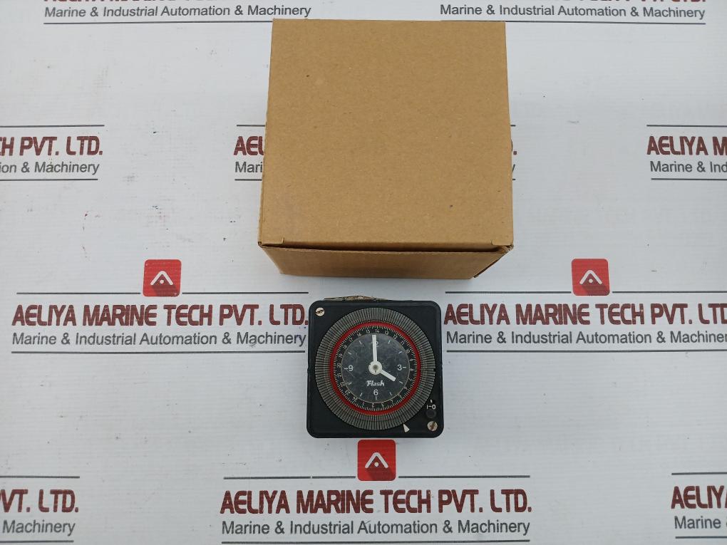16026 Analogue Time Switch 50/60Hz-110Vac Flash