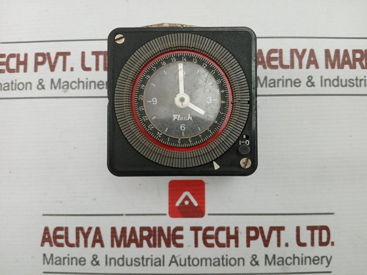 16026 Analogue Time Switch 50/60Hz-110Vac Flash