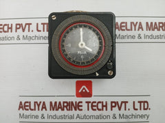 16026 Analogue Time Switch 50/60Hz-110Vac Flash
