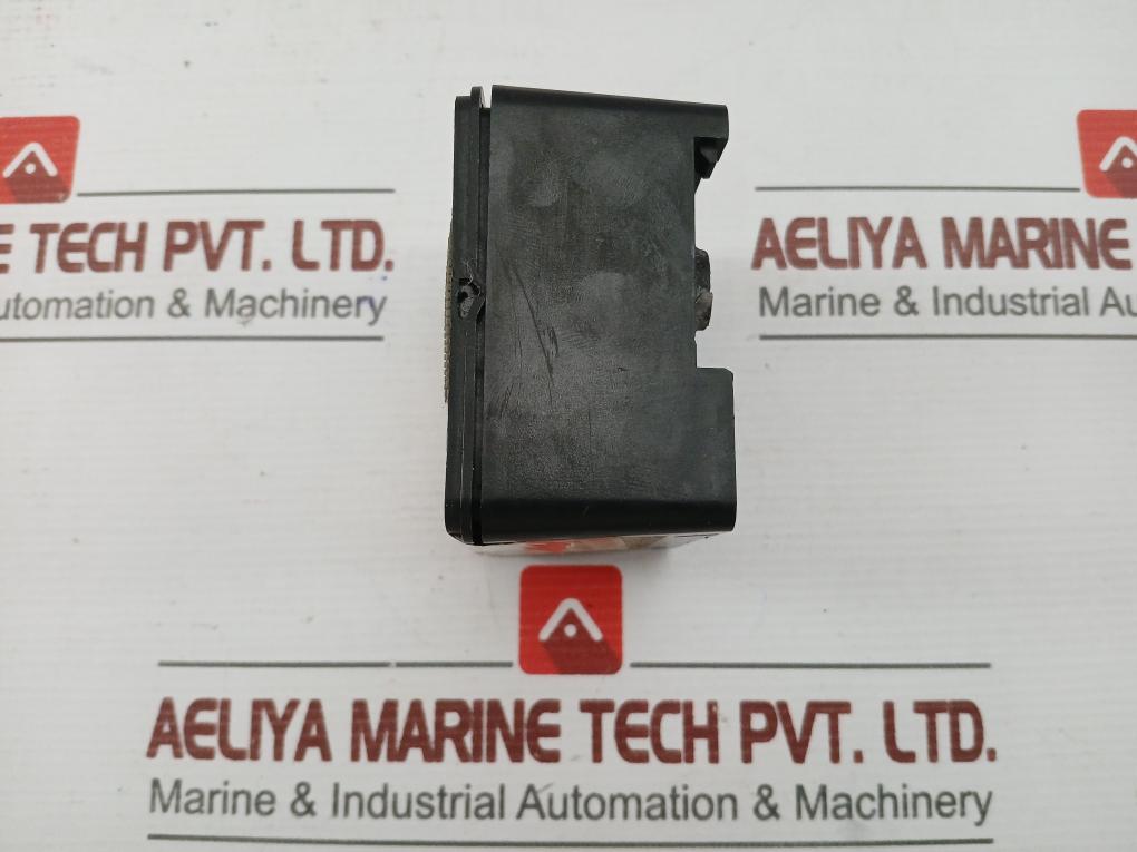 16026 Analogue Time Switch 50/60Hz-110Vac Flash