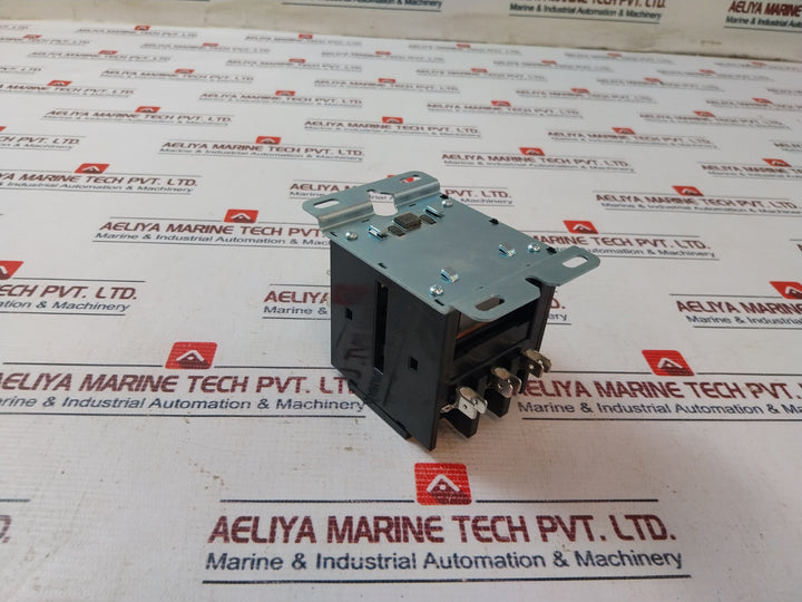 Eaton Xtcddp3P30 Ac Magnetic Contactor 40 Amp 380V 50/60Hz