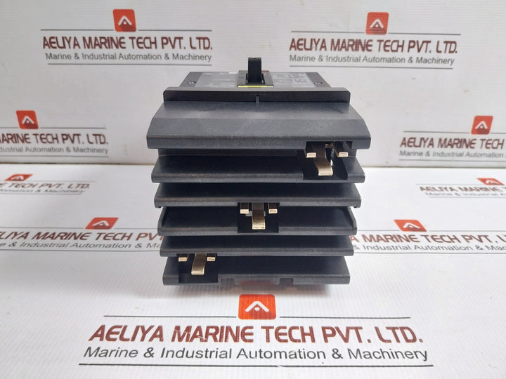 Hj060 3-pole Circuit Breaker Hja36015Ca 750V 15A Square D