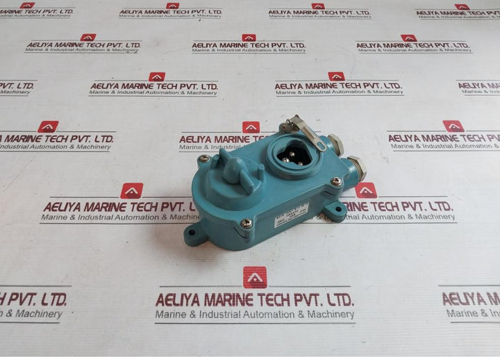 184372 Marine Socket With Switch 250V 10A Ip56