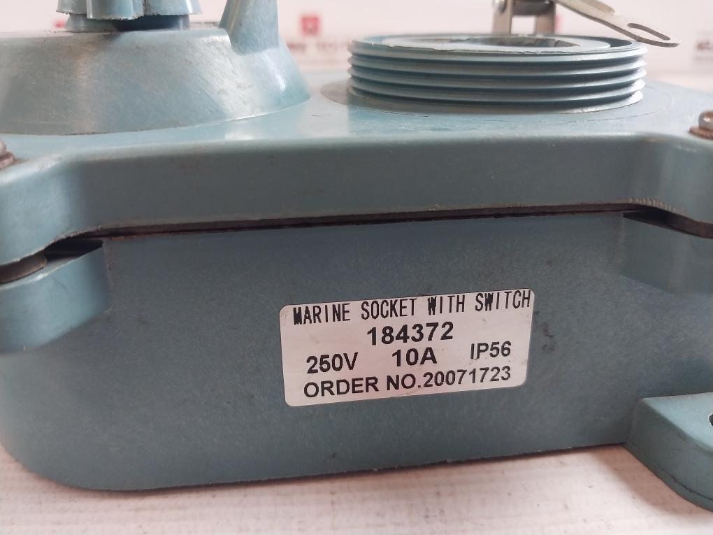184372 Marine Socket With Switch 250V 10A Ip56