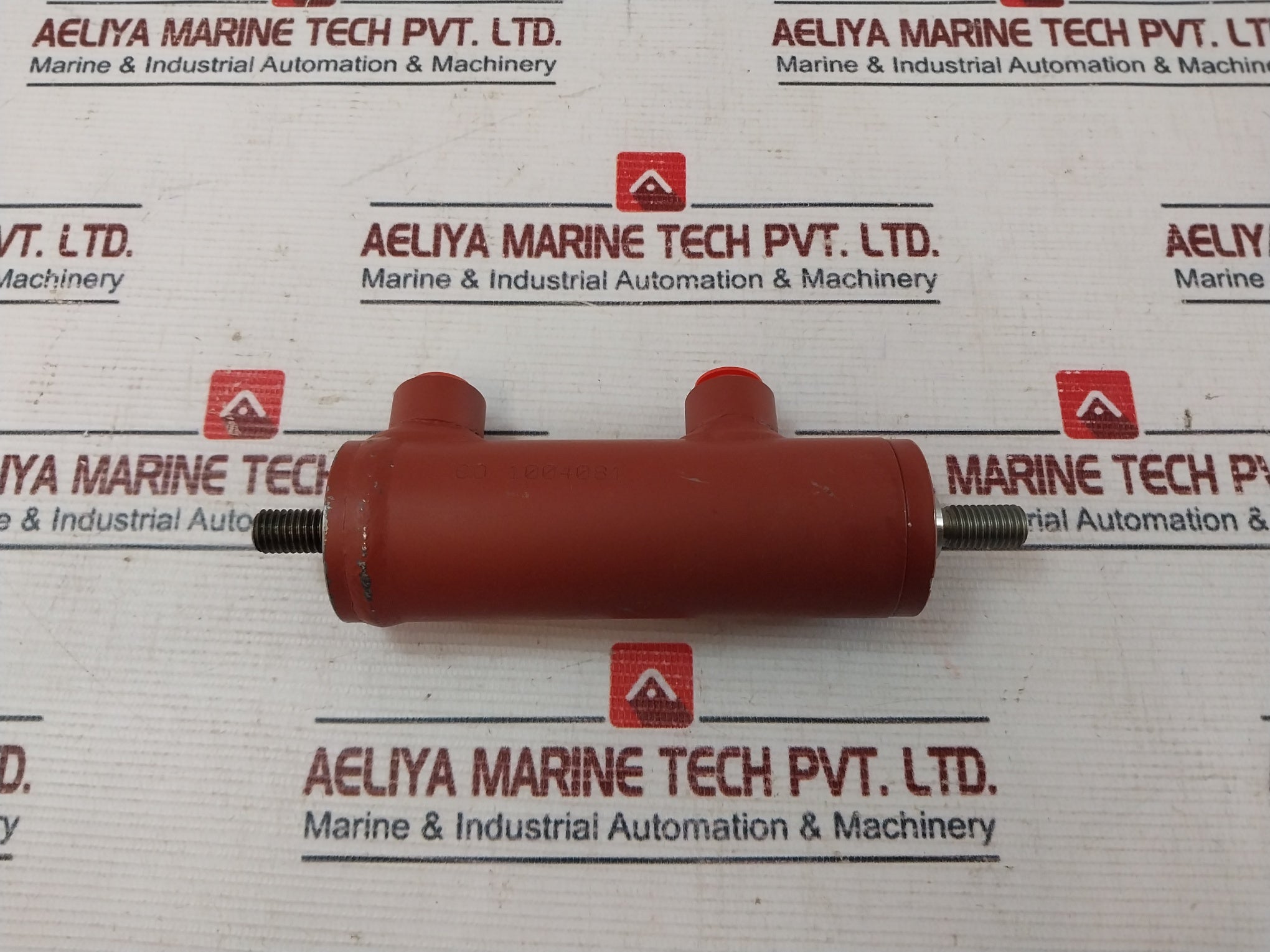 1004081 Combine Reverser Cylinder