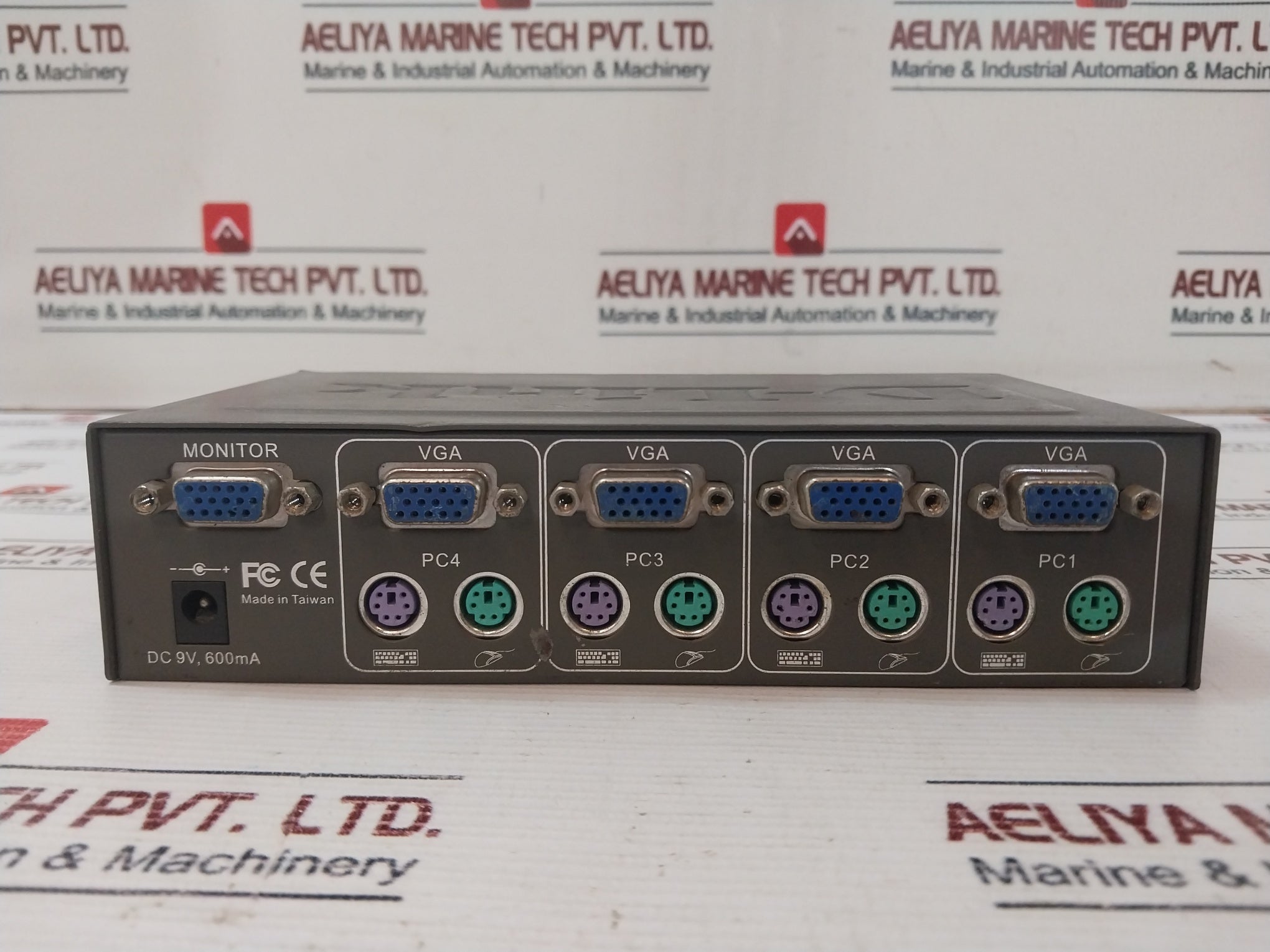 D-link Dkvm-4 4-port Kvm Switch 600Ma Dc9V
