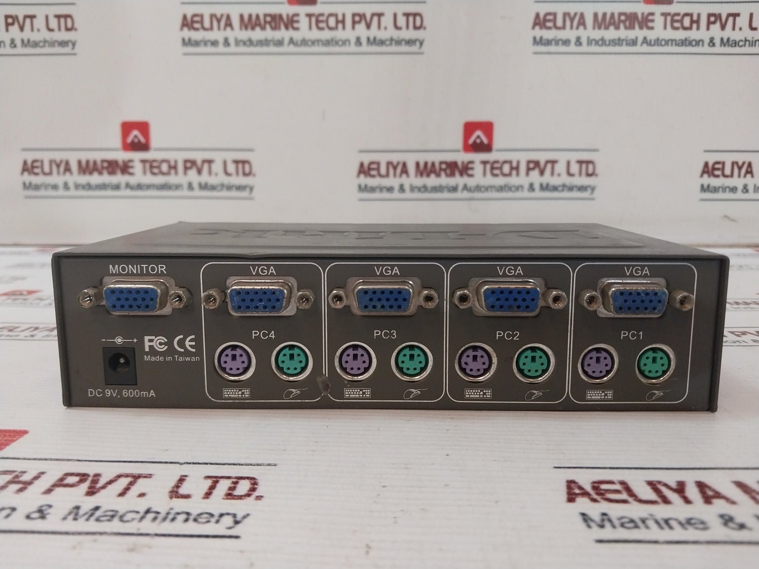 D-link Dkvm-4 4-port Kvm Switch 600Ma Dc9V