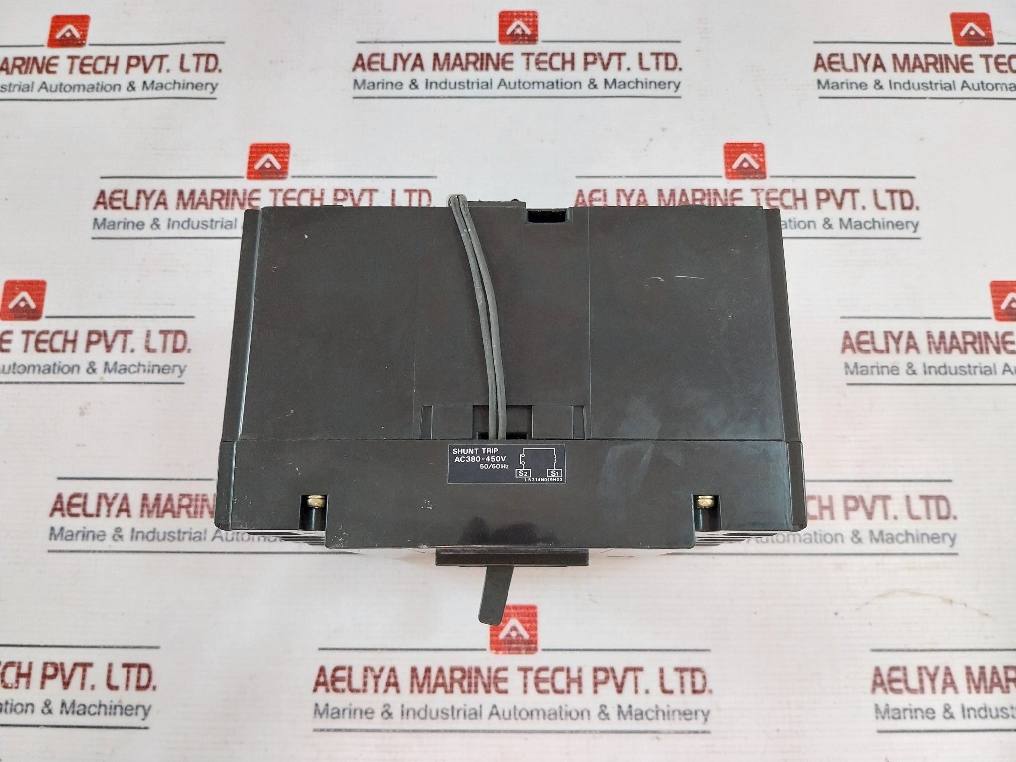 Mitsubishi Electric Nf225-sh 200Amp No-fuse Breaker 3Pole 660V
