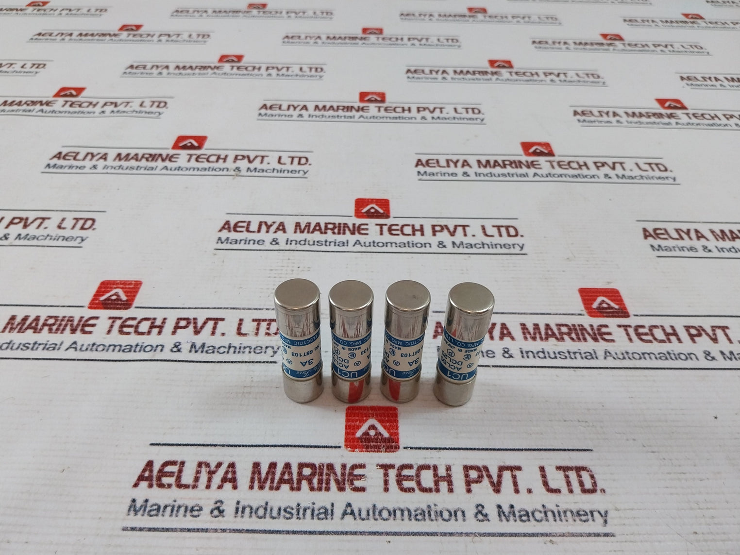 Lot of 4X Cello-lite UCL Fuse 3A 68T103
