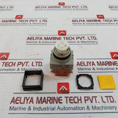 Idec 41-10650 Pushbutton Control Unit 300Vac 5A