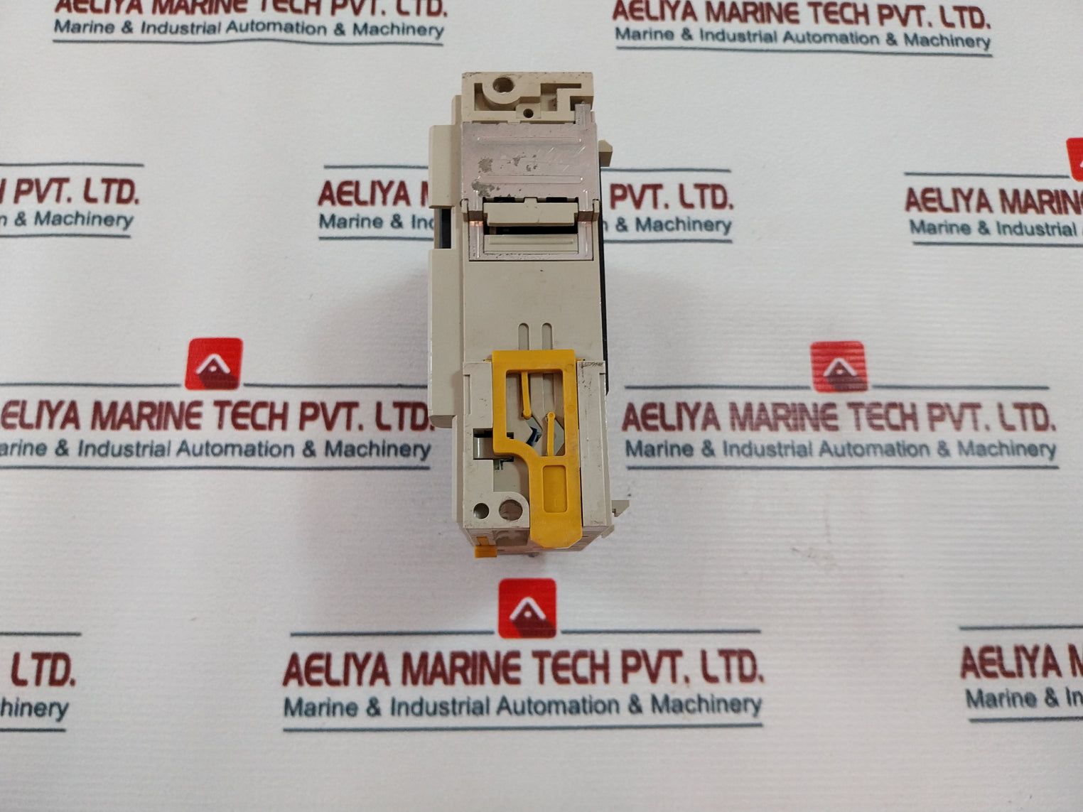 Omron Cqm1-od212 16Points Output Module Unit 5-24Vdc