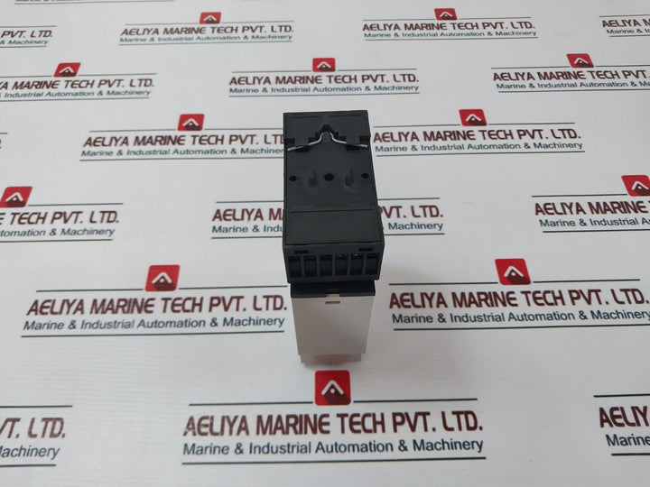 Carlo Gavazzi Pmb01Dm24 Multifunction Timer 24-240 Vac/Dc 50-60Hz With Base