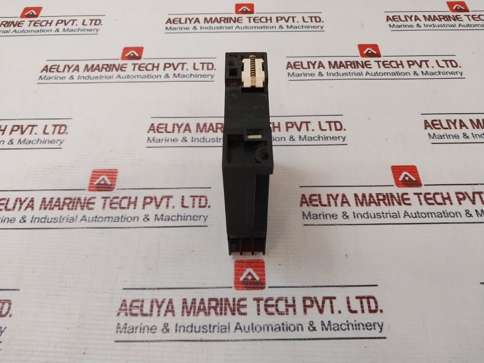 Siemens 7Pu7020-1Cm30 Two Wire Time Relay 60-250V 50/60Hz