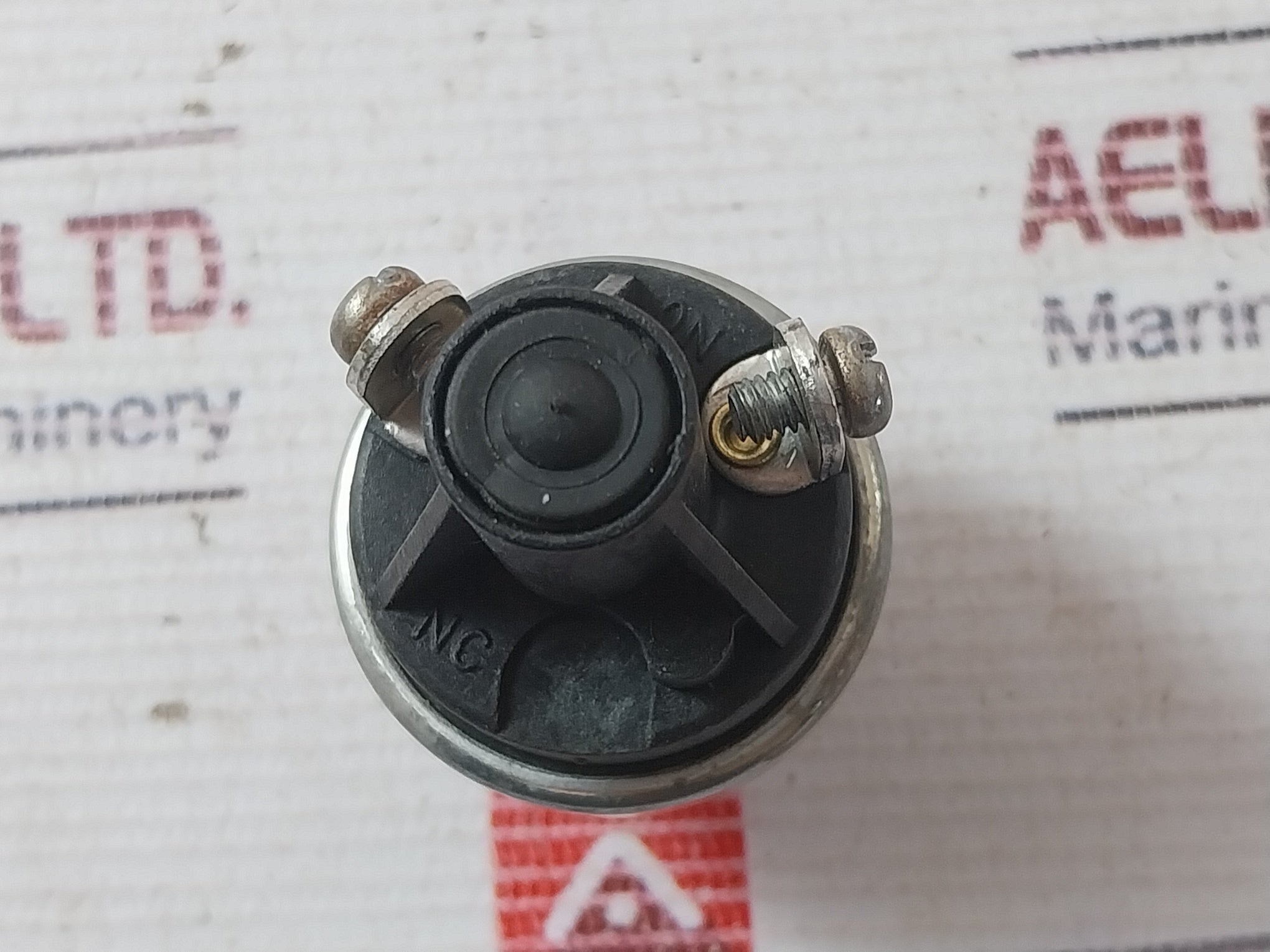 32304682-35 25G19 Pressure Switch