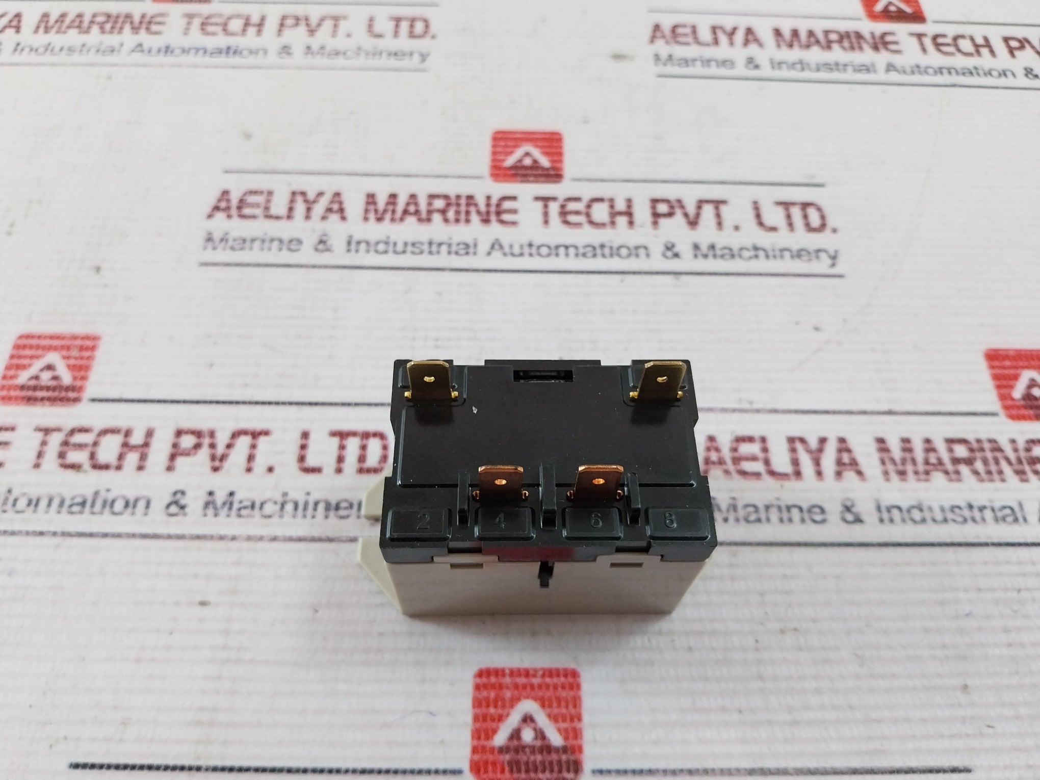 Omron G7L-1A-tubj-cb Enclosed Power Relay 30A 200-240Vac