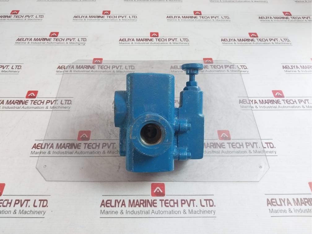 КЛАПАН 20-20-1-111 Hydraulic Valve 878 01 85 21148-75 Uhl4