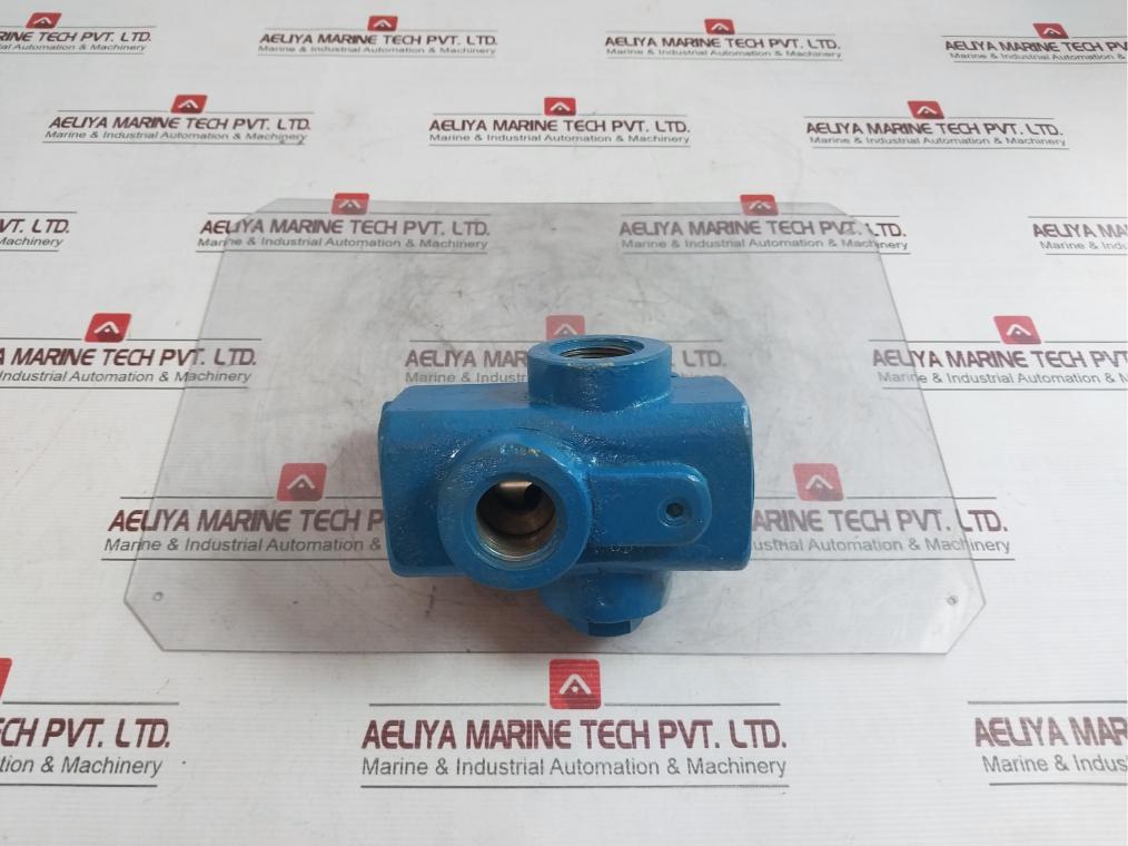 КЛАПАН 20-20-1-111 Hydraulic Valve 878 01 85 21148-75 Uhl4