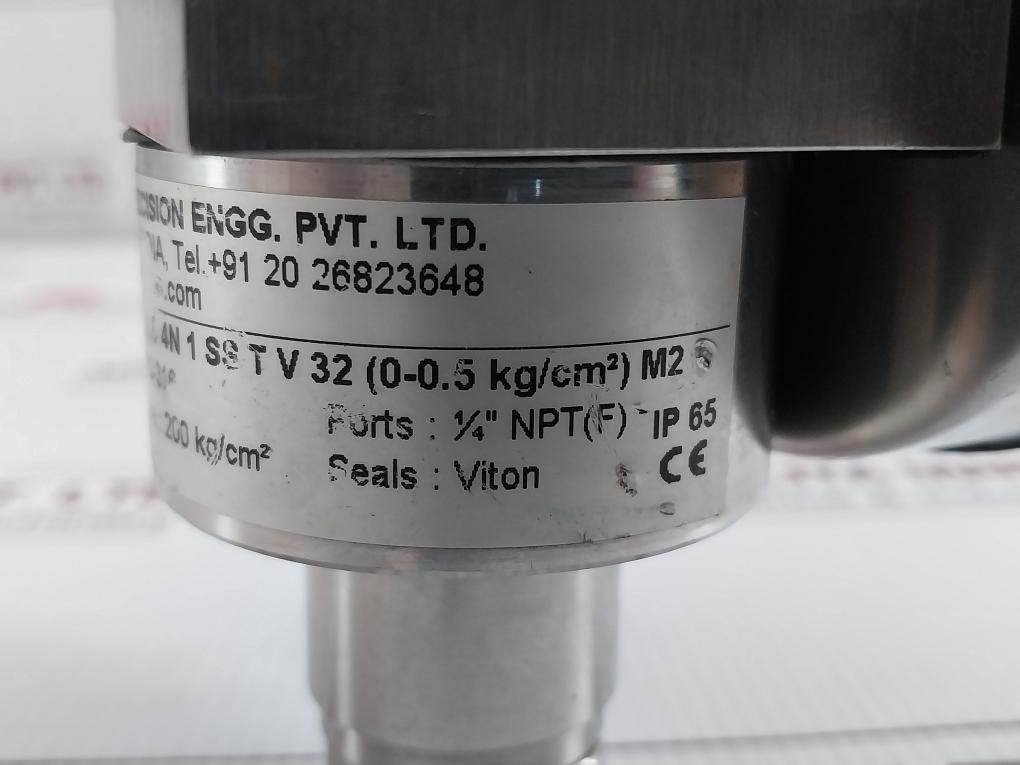 200 Dgr Gs S 4.0 4N 1 Ss T V 32 Differential Pressure Gauge By Hirlekar Precision