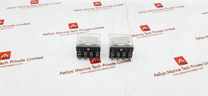 Omron Ly4 Relay 10A 24Vdc Bottom View