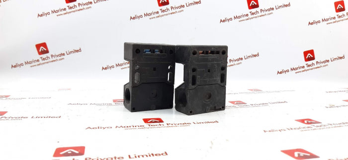 Schmersal Az 15Zvrk Safety Interlock Switch Ac-15 230V 4A