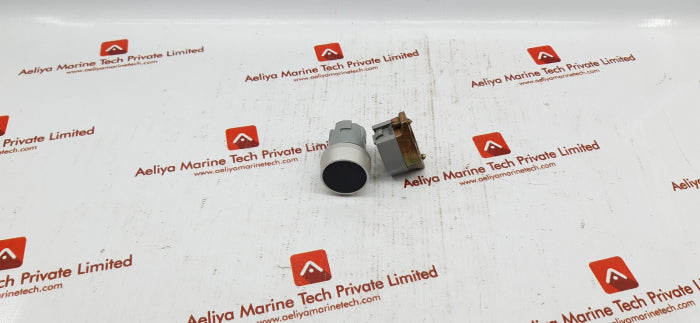 BLACK PUSH BUTTON 704 0120