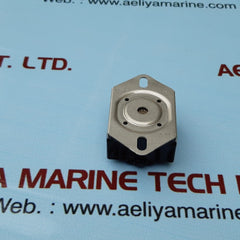 Electric water heater single thermostat limit switch
