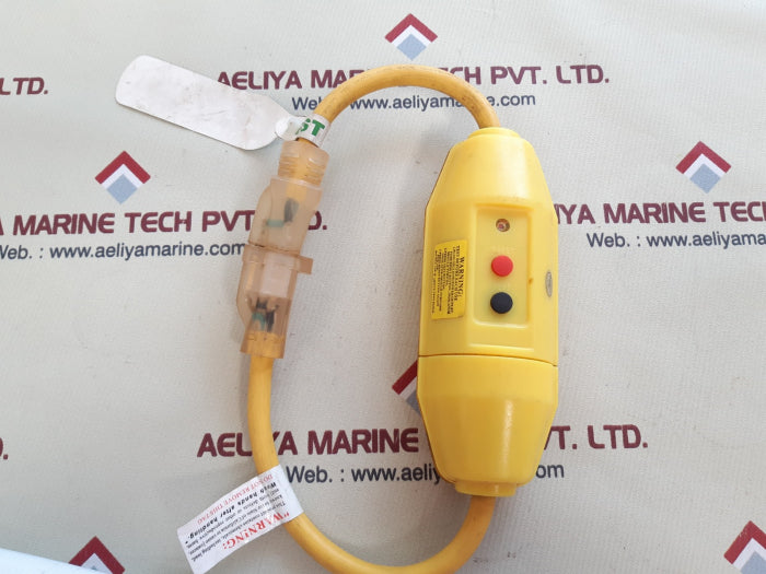 Tower 30338 straight blade portable gfci 15a 125v 60hz