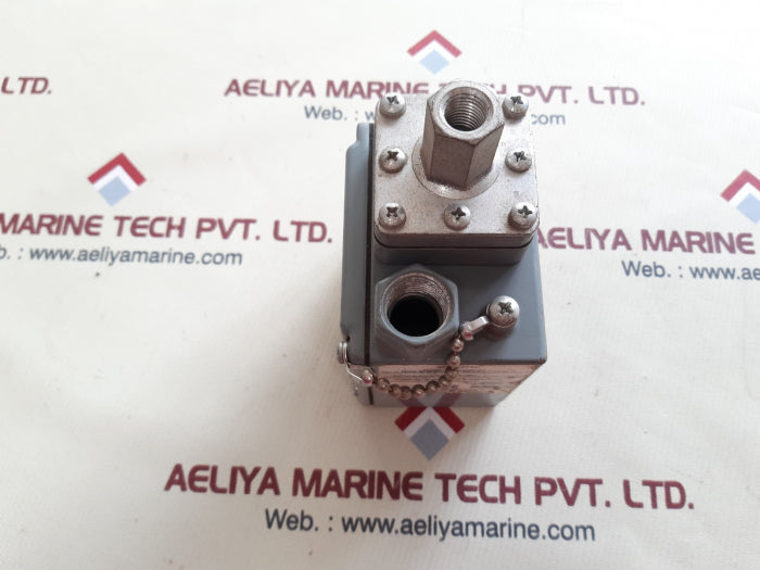 Square D 9012 gdw-25 pressure switch ser.C