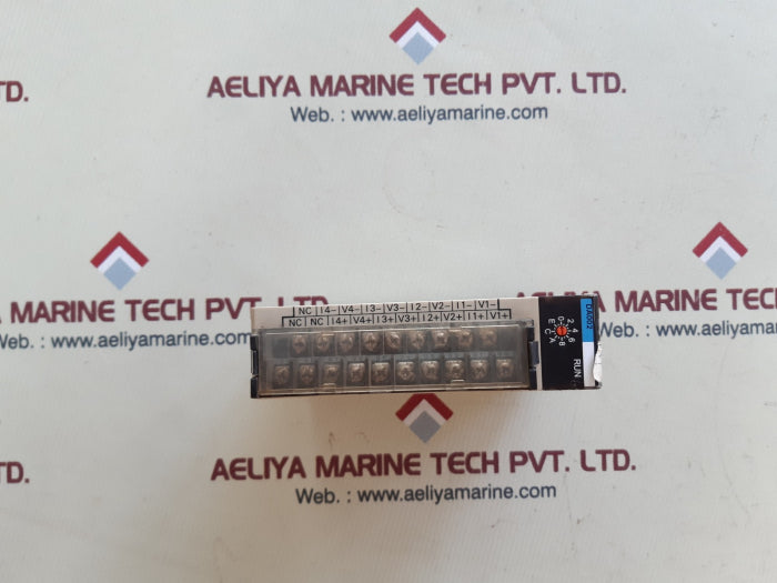 Omron c200h-da002 d/a unit